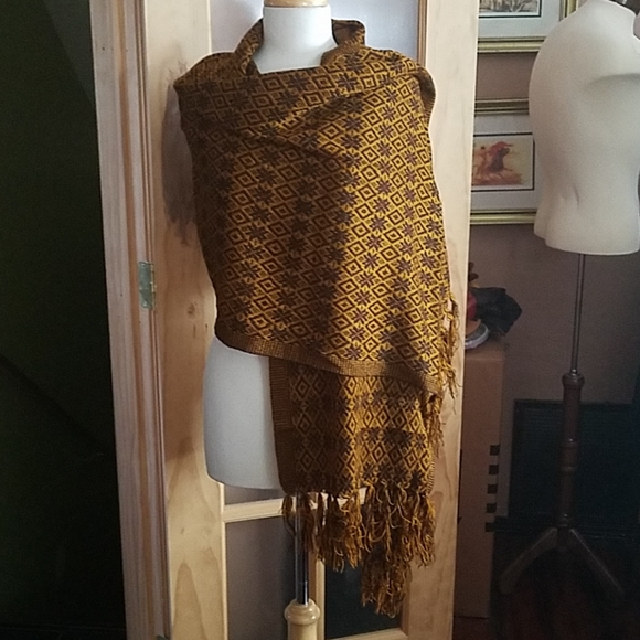 Handmade Mexican rebozo (shawl) - Picture 2 of 4